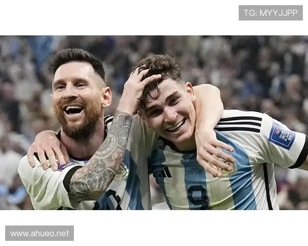 劳塔罗与梅西进攻作用及战术角色对比分析