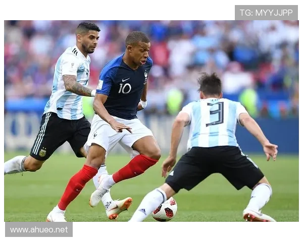 姆巴佩反击战术中的速度如何改变比赛结构