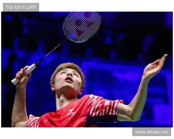 假设石宇奇周末逛街被认出，店员是先求合影还是先盯着他刷卡