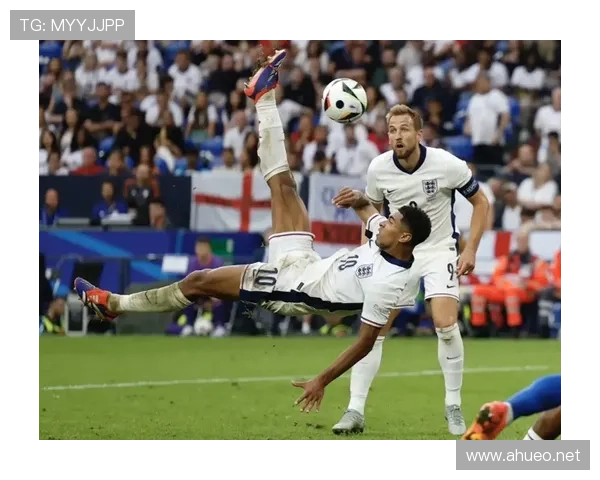 贝林厄姆16岁登陆职业赛场的早期成名历程解析