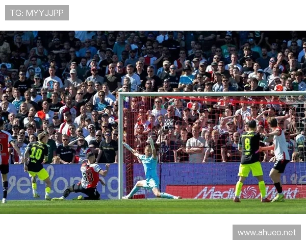 阿贾克斯关键比赛表现不佳, 已对争冠形势产生实质影响